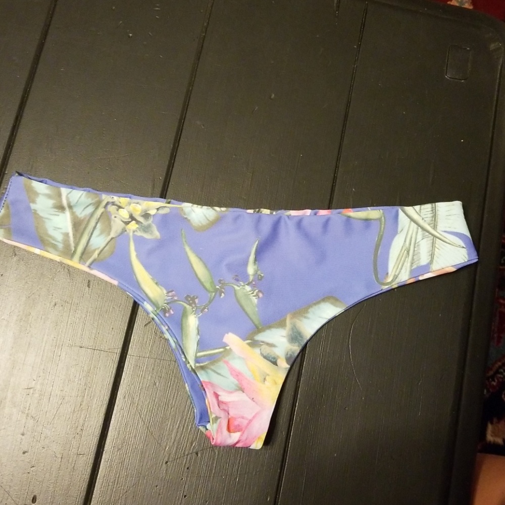 Stone fox swim jessie bottoms size large